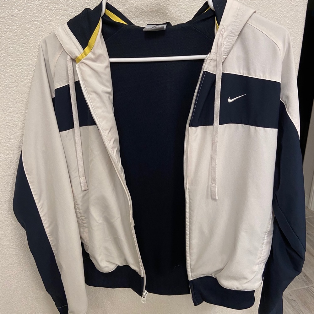 Nike windbreaker